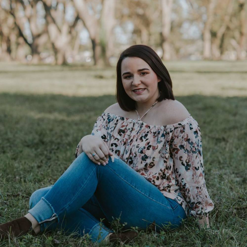 Meet your Posher, Alexis